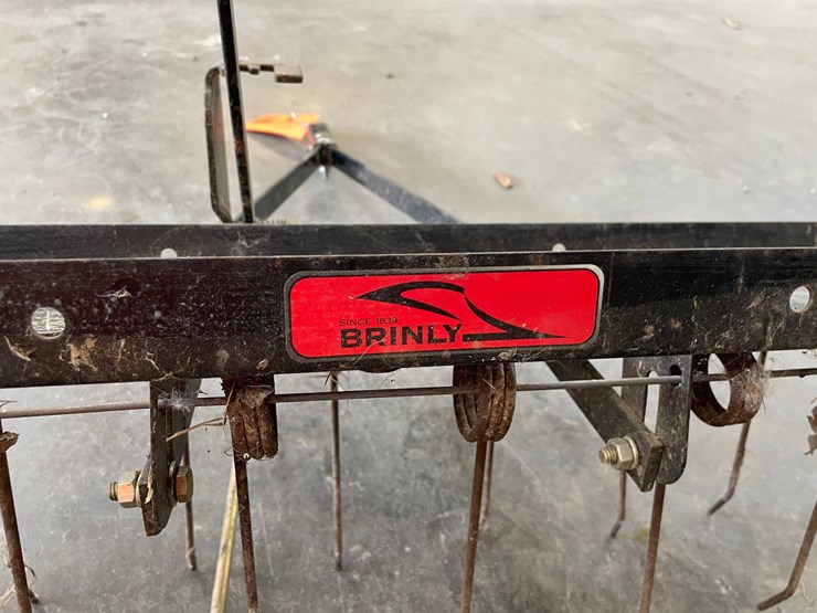 #3003-•-brinly-hardy-company-yard-dethatcher-image-7