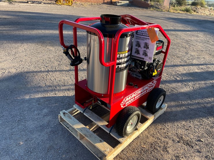 #4640-•-magnum-4000-gold-power-washer-image-2