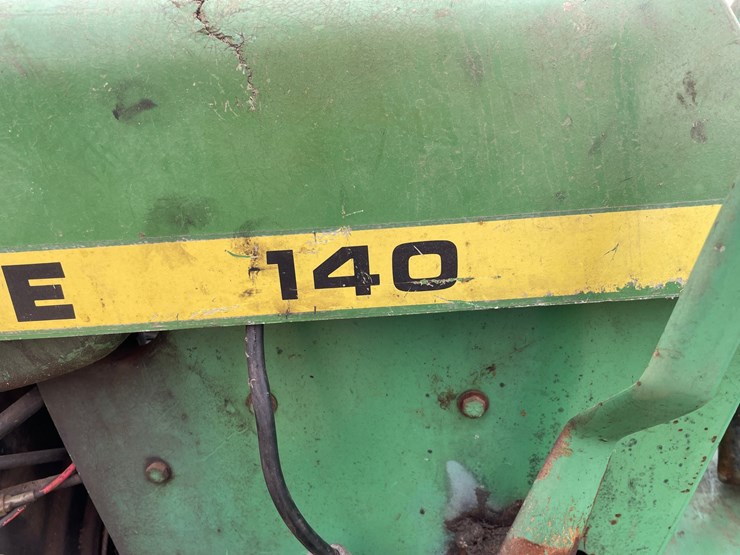 john-deere-140-image-37