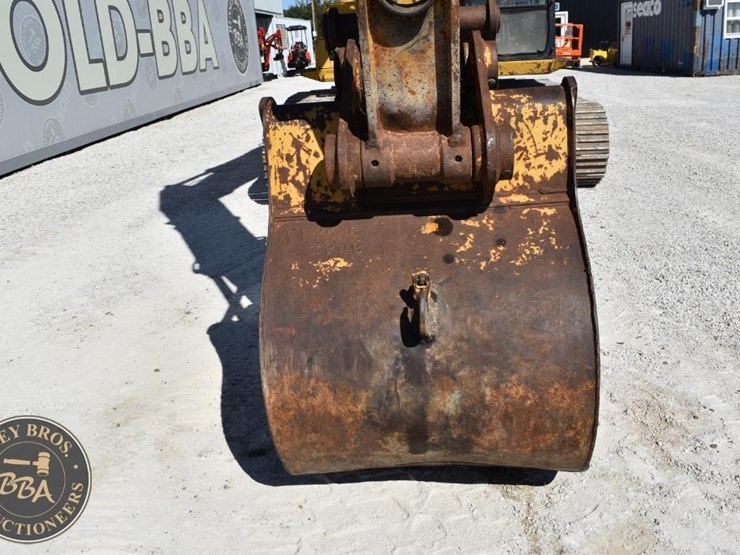 1990-caterpillar-el200b-image-25