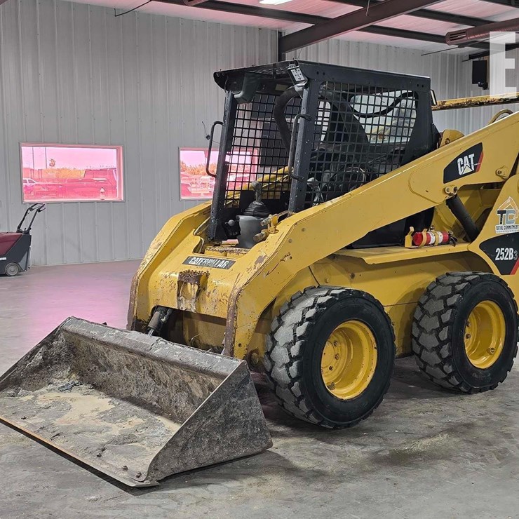2012 CATERPILLAR 252B3