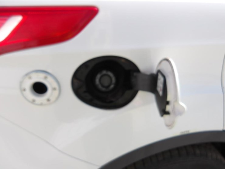 2015-ford-escape-se-image-6