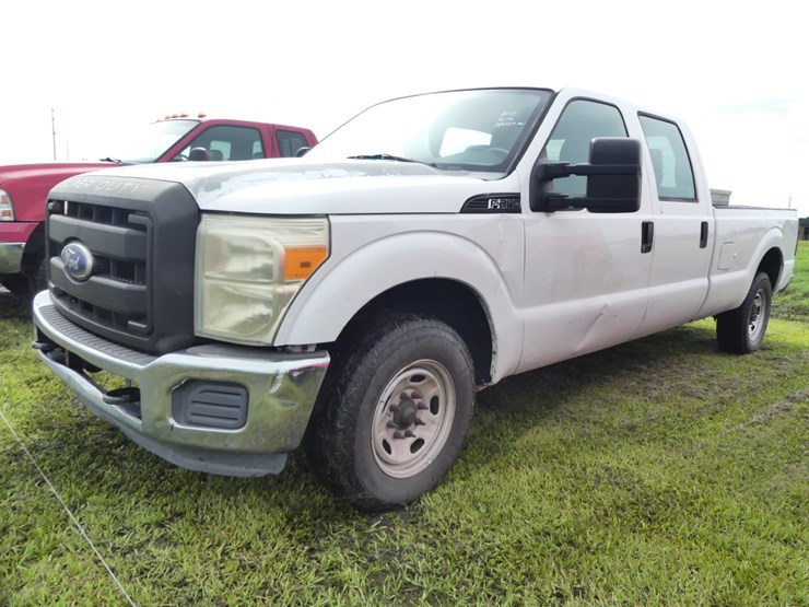 2011-ford-f250-xlt-image-2