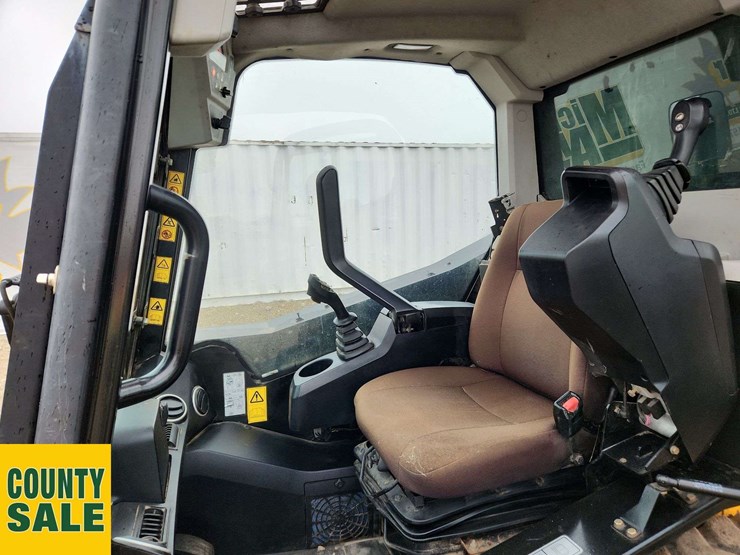 jcb-260t-image-13