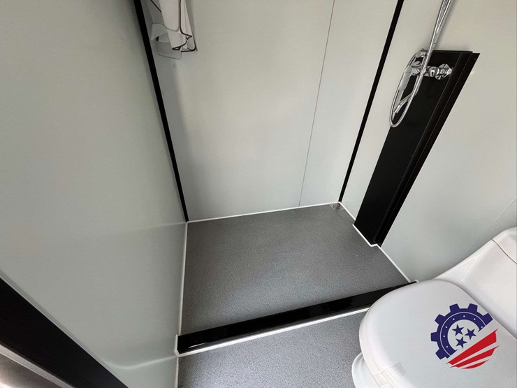 unused-2026-k1522-portable-restroom-image-22