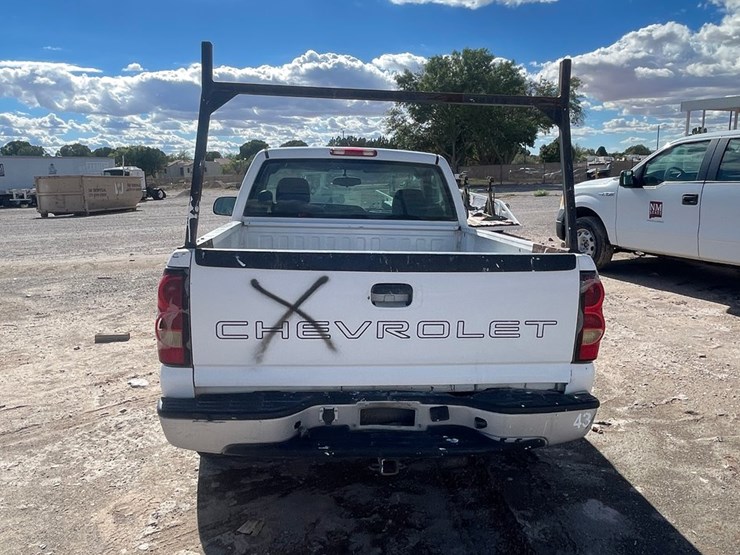 2005-chevrolet-silverado-1500-image-4