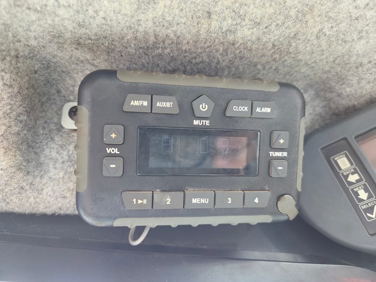 deere-333g-image-44