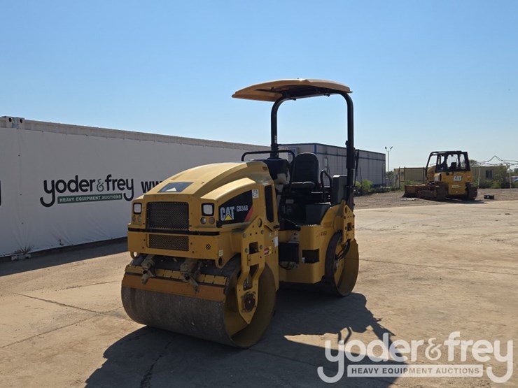 2021-caterpillar-cb34b-image-1
