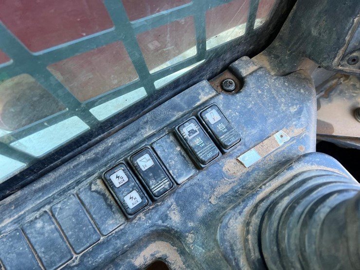 2022-takeuchi-tl12r2-image-26