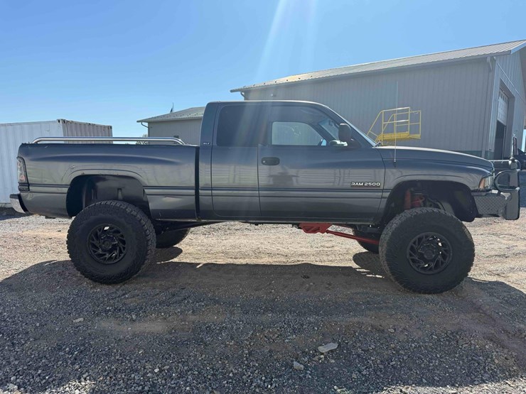 2002-dodge-ram-2500-image-6