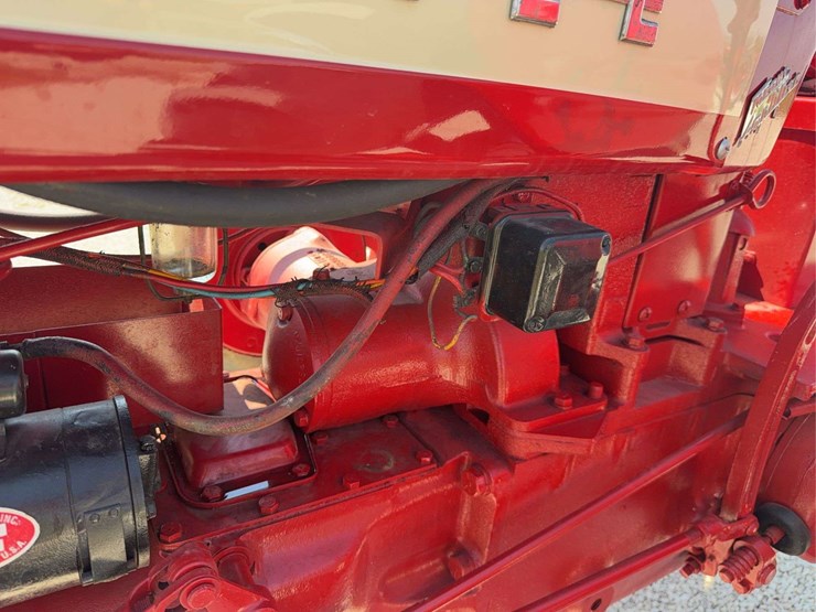 farmall-350-image-25