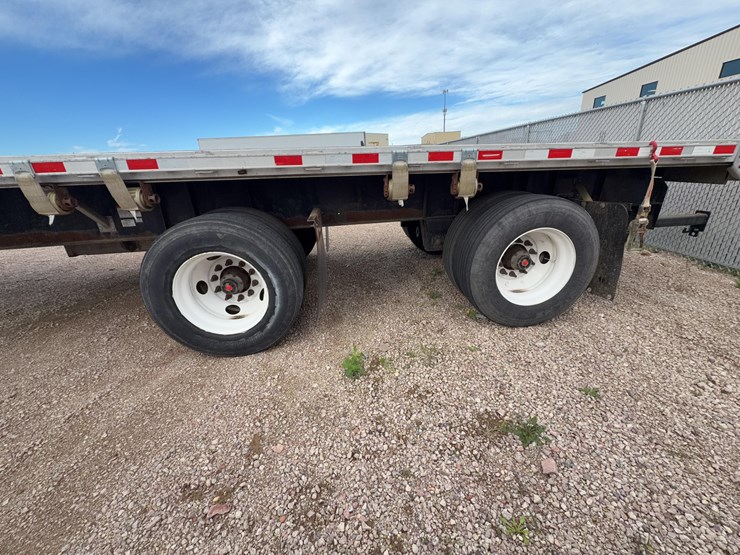 2013-great-dane-flatbed-image-36