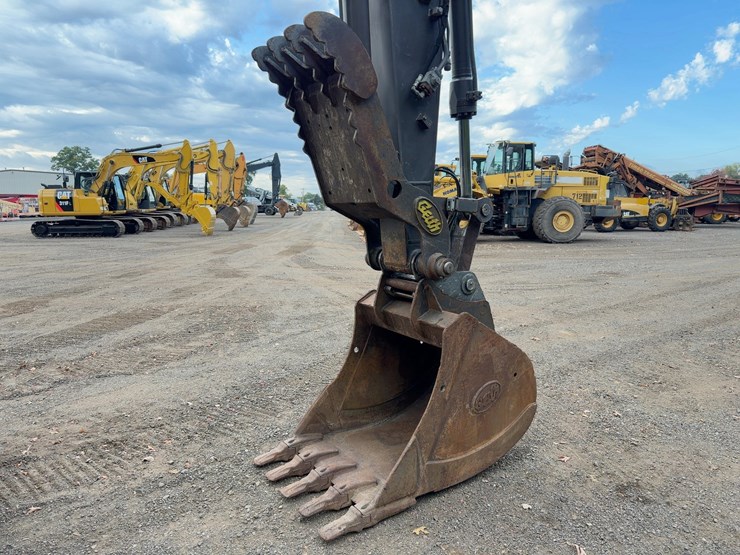 2019-volvo-ecr145el-image-9