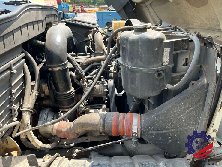 2009-international-sf637-t/a-hydrovac-truck-image-57