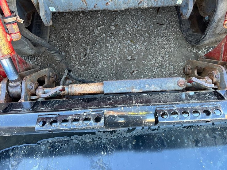 2022-takeuchi-tl12r2-image-13
