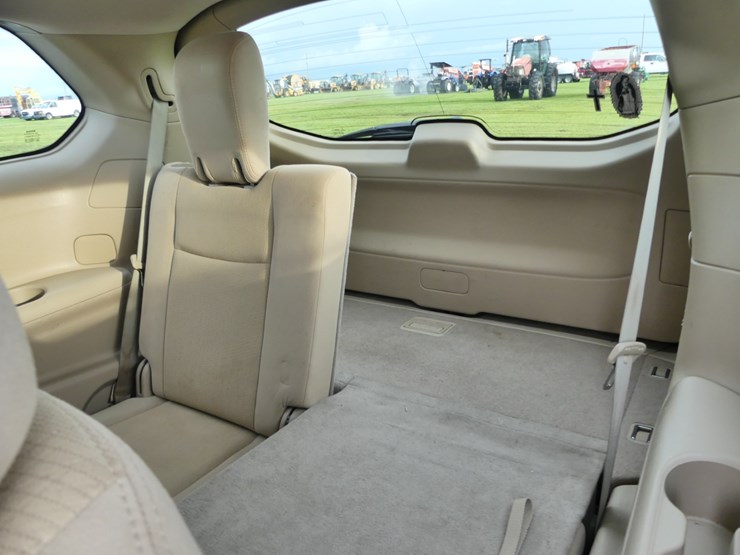 2014-nissan-pathfinder-image-8
