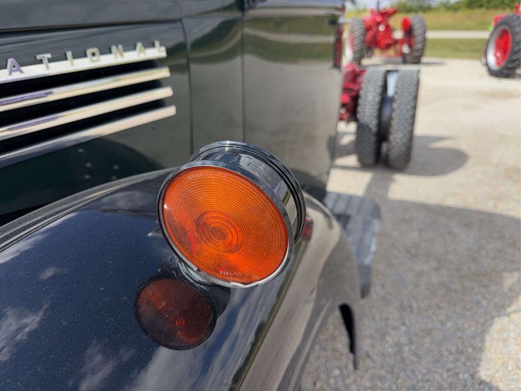 exceptional-international-kb-7-truck-with-fifth-wheel-hitch-image-17