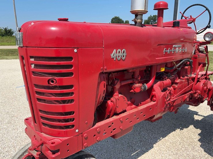 farmall-400-image-13