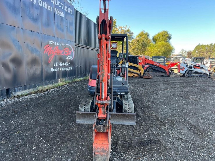 2011-kubota-kx71-3-image-10