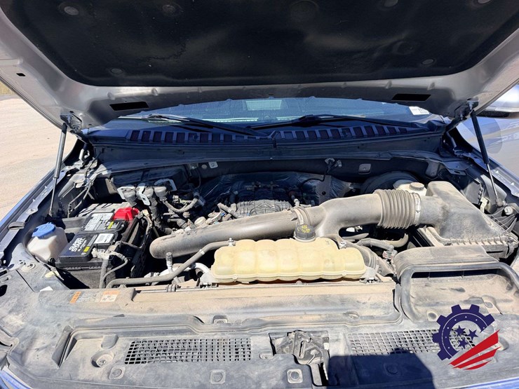 2021-ford-expedition-xlt-image-56