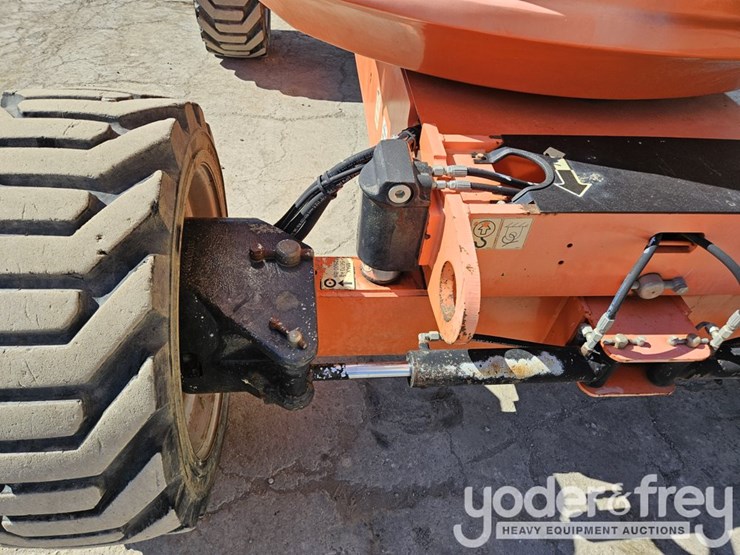 2015-jlg-600aj-image-17