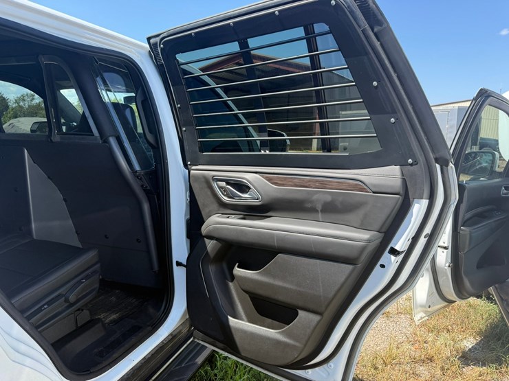 2021-chevrolet-tahoe-image-37