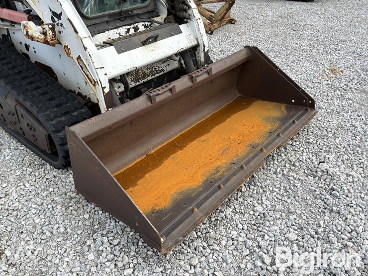 2012-bobcat-t190-image-17