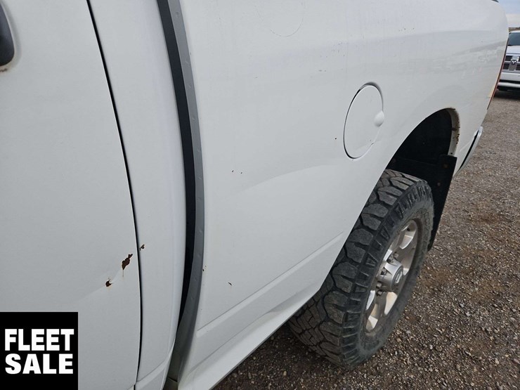 2018-dodge-2500-image-33