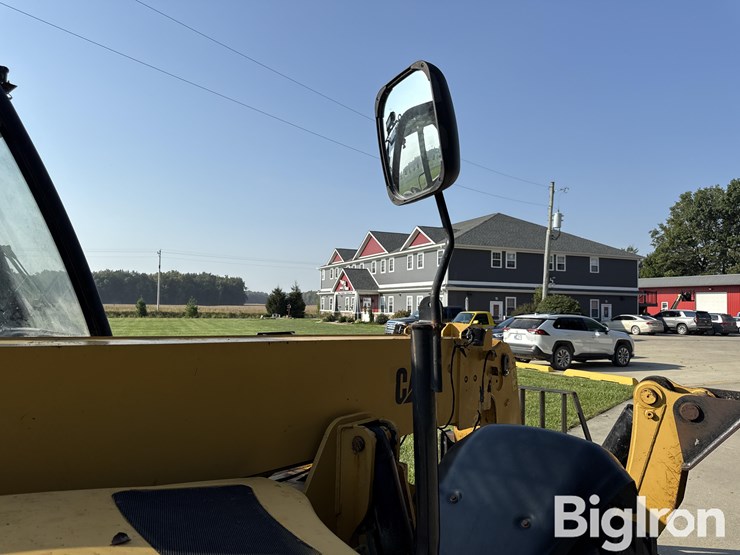 2006-caterpillar-th360b-image-15