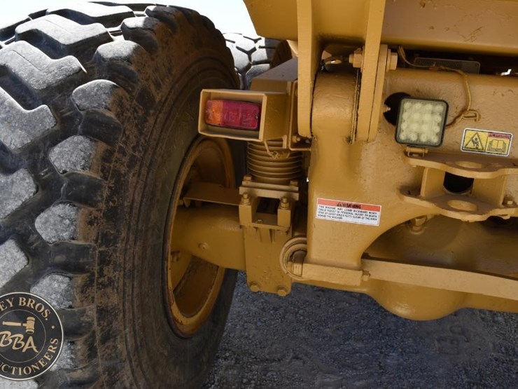 1997-caterpillar-d250e-ii-image-28
