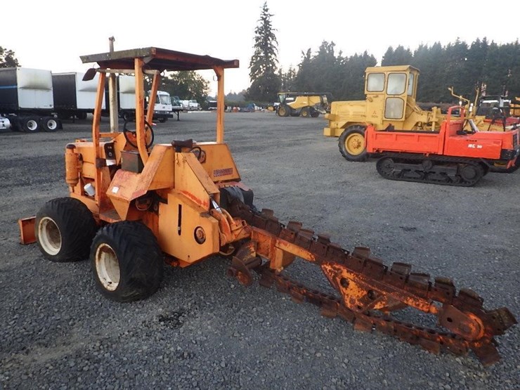 ditch-witch-r30-image-3
