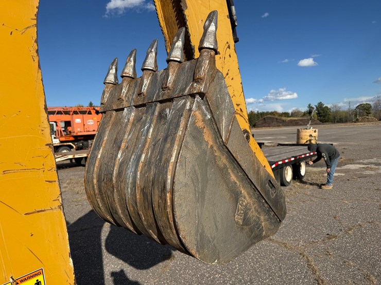 caterpillar-420e-image-58