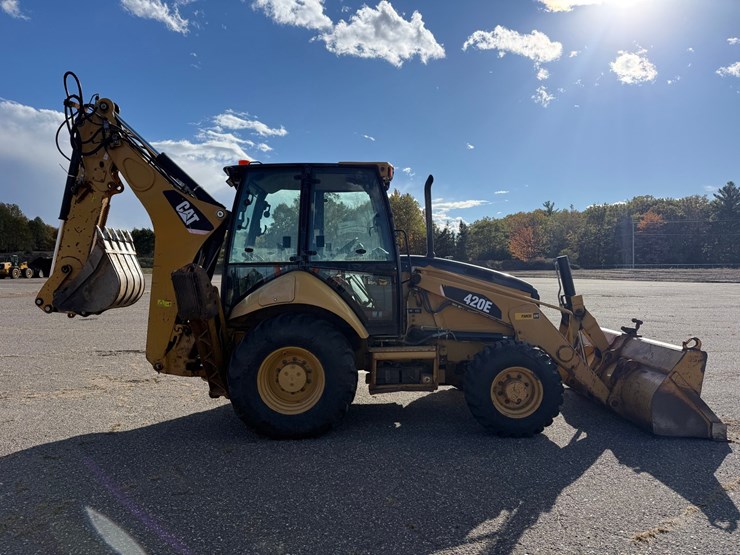 caterpillar-420e-image-8