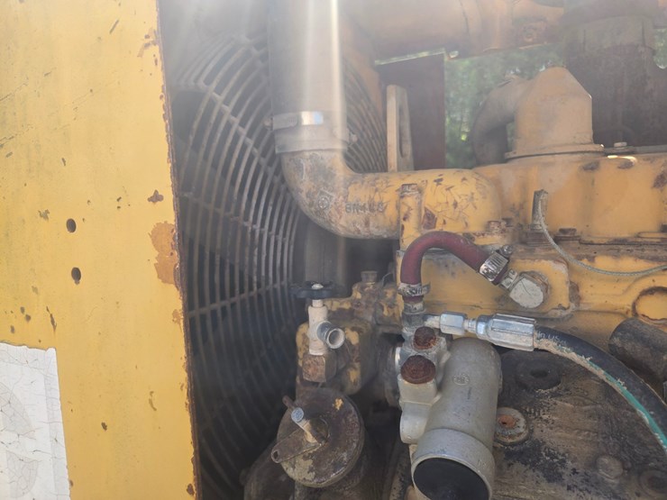 caterpillar-930-image-23