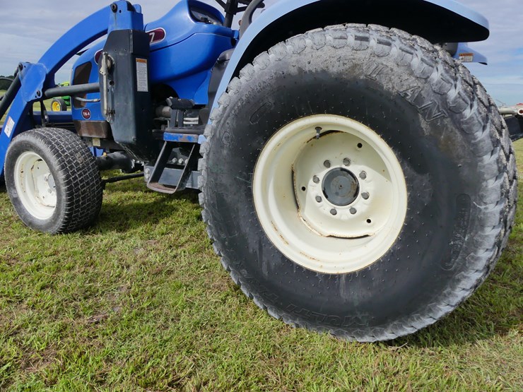 new-holland-tn-4-image-5