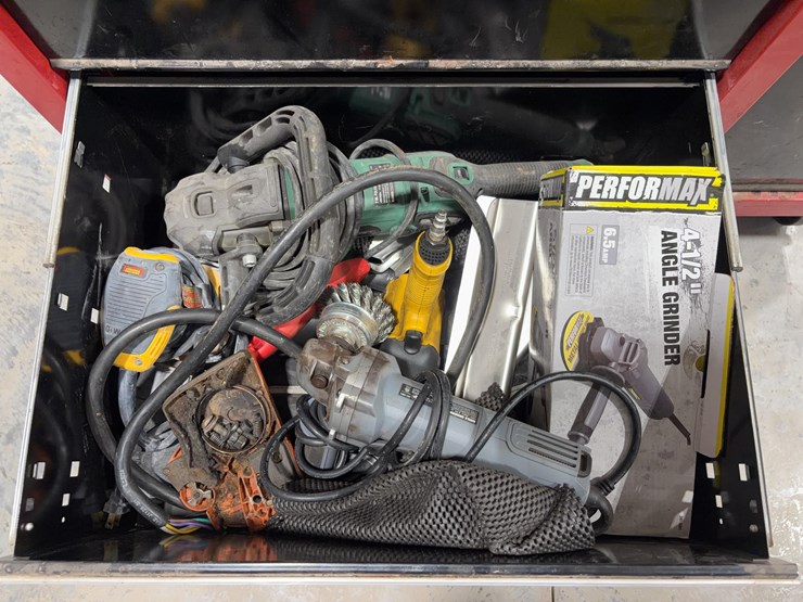 craftsman-tool-box-with-milwaukee-packouts-image-21