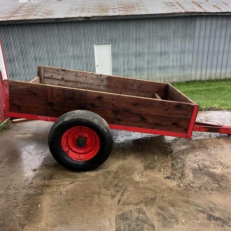 UTILITY WAGON