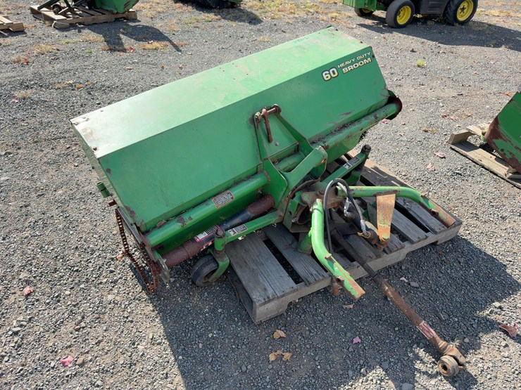 john-deere-1575-image-13