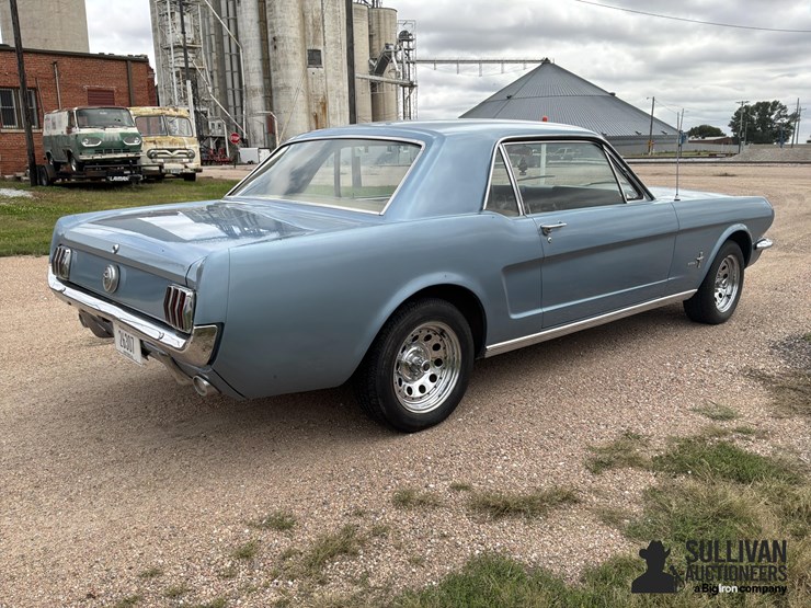 1966-ford-mustang-2-door-hardtop-coupe-image-5