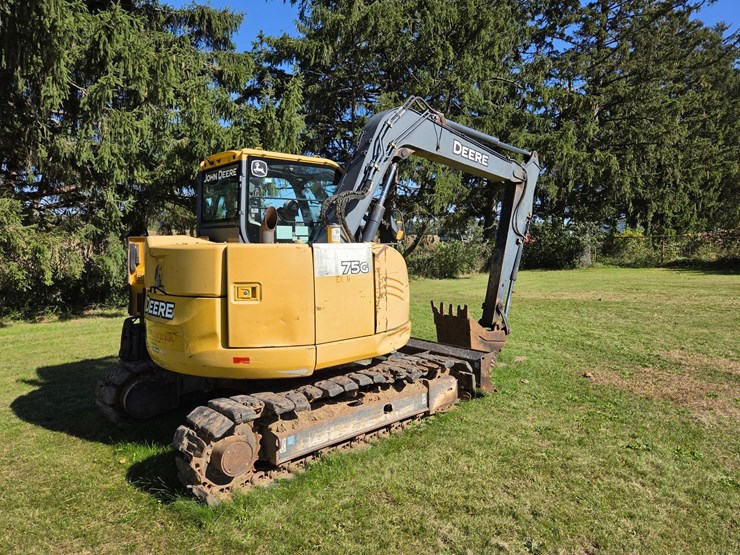 2017-deere-75g-image-4