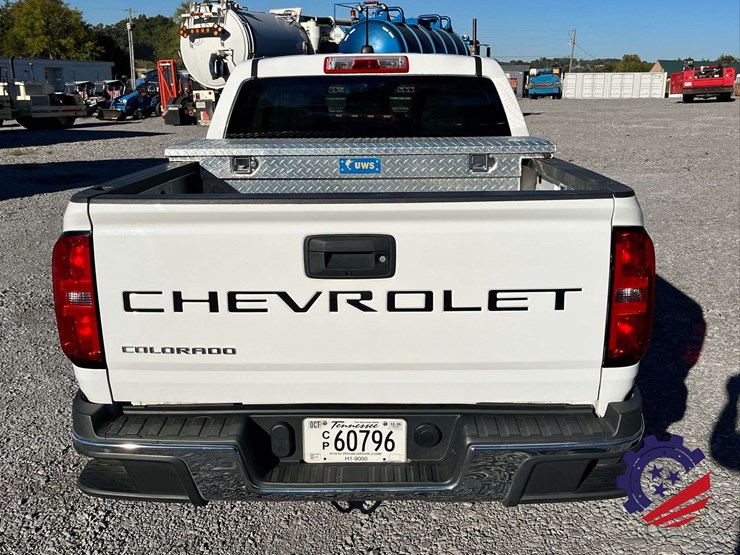 2021-chevrolet-colorado-image-21