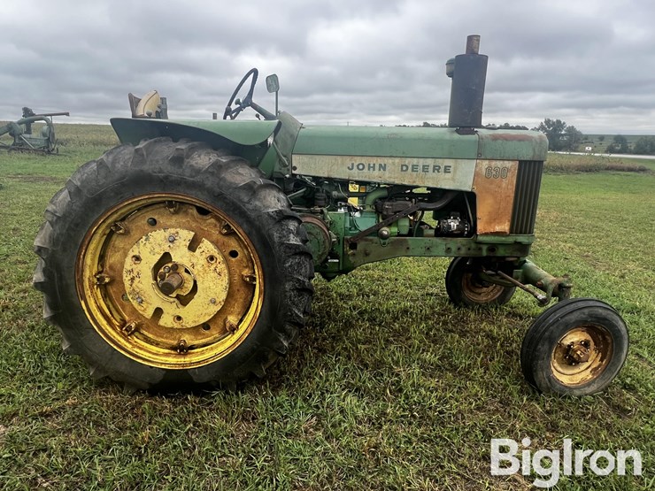 1959-john-deere-630-image-4