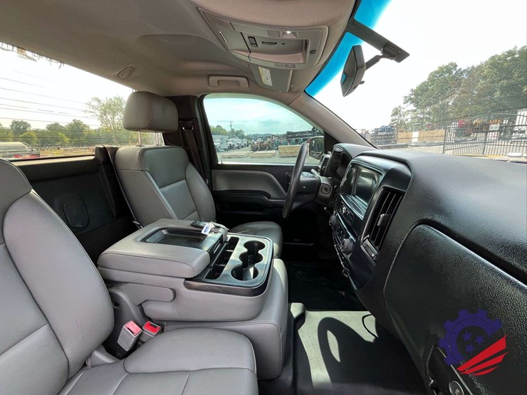2017-chevrolet-silverado-1500-image-43