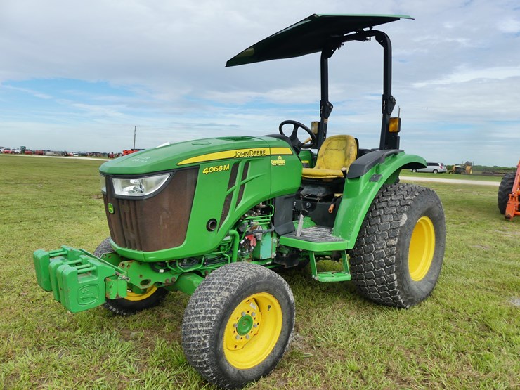 john-deere-4066m-image-1