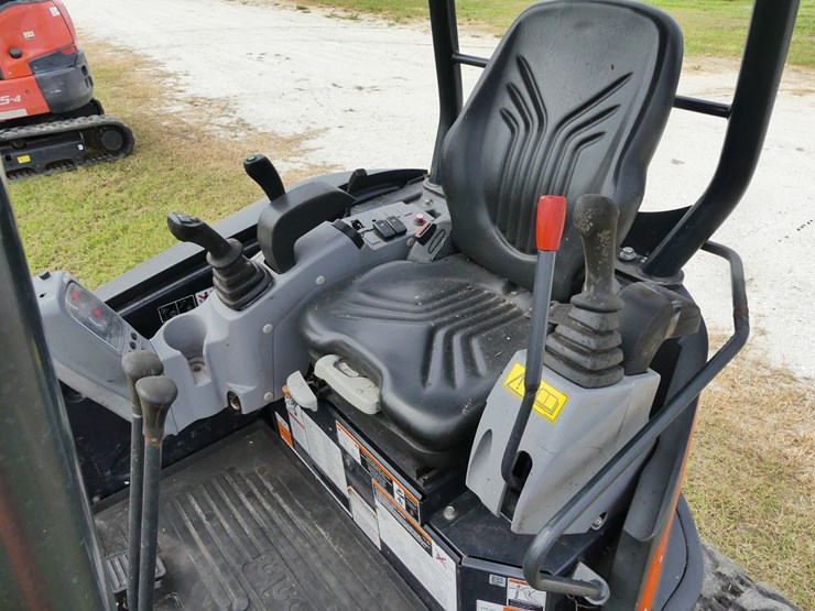 kubota-u27-4-image-17
