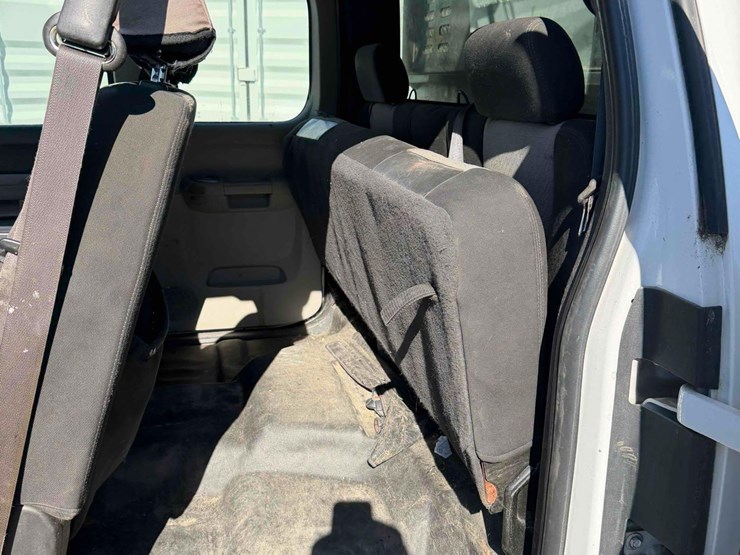 2008-chevy-silverado-pick-up-truck-image-13