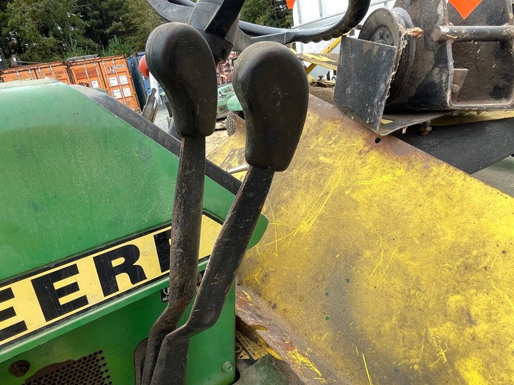 john-deere-318-image-17