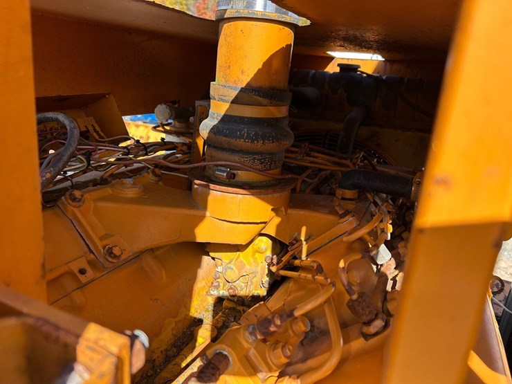caterpillar-3208-image-31