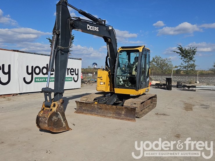 2017-deere-75g-image-1