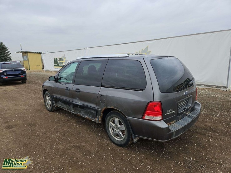 2006-ford-freestar-image-3